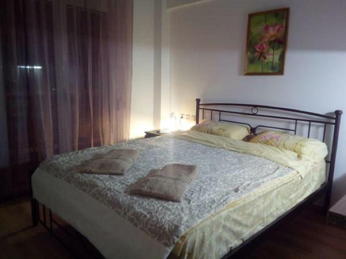 Comfortable Inexpensive Apartmets Near Metro Athena Bagian luar foto